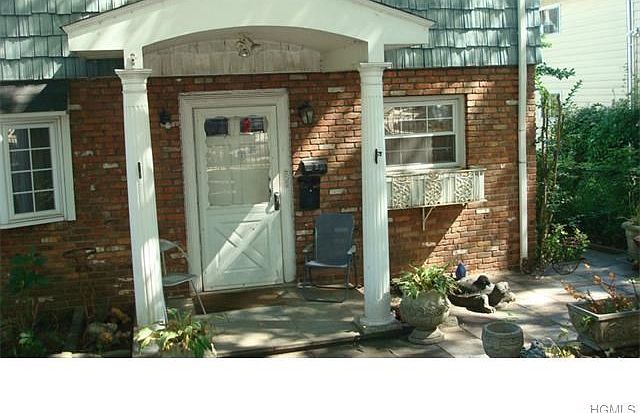1st image of 401 Warwick Ave