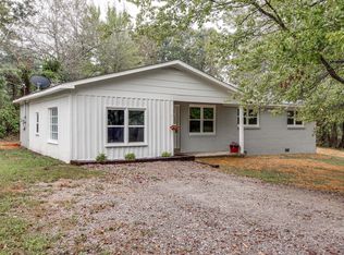 1315 Yellow Ck Rd, Dickson, TN 37055