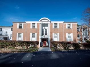 702 Camelot Dr, Pittsburgh, PA 15237