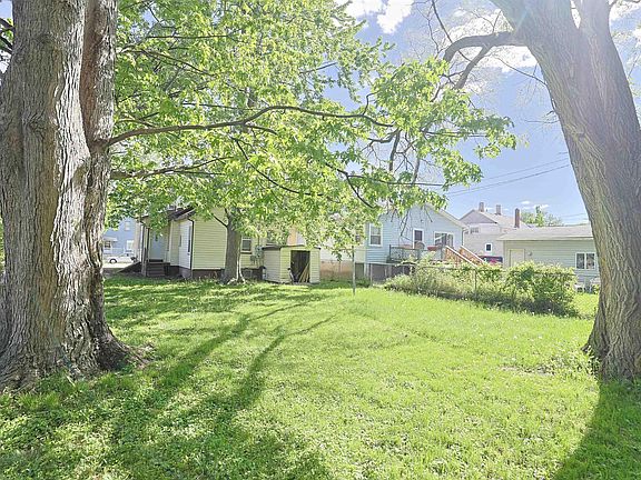 3rd image of 1813 3rd St