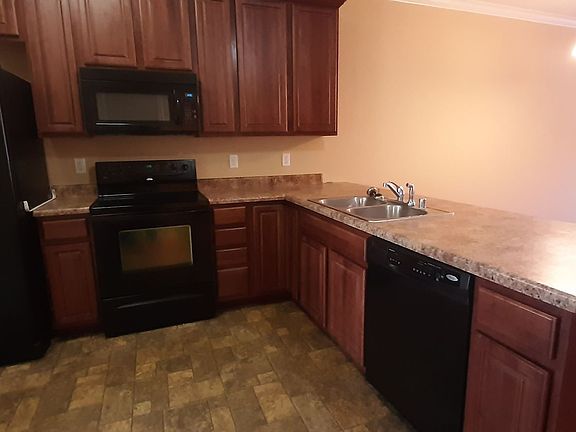 4th image of 600 Kirtley Way #B-2
