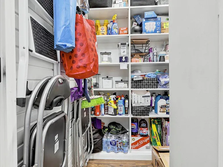 1750 Oakwood Ter #17A — Photo 22
