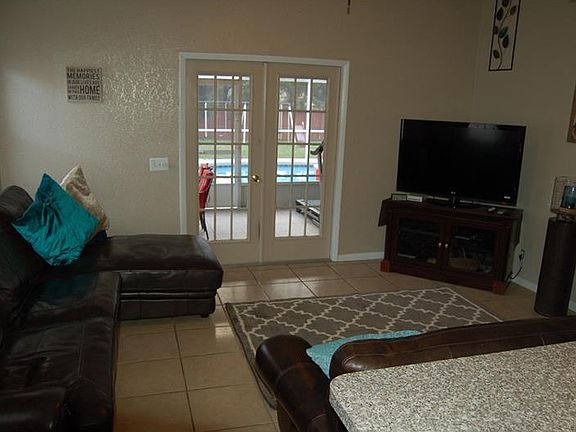4th image of 111 Buchanan Dr