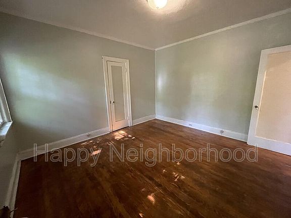3rd image of 130 Bradley Ave Unit 204