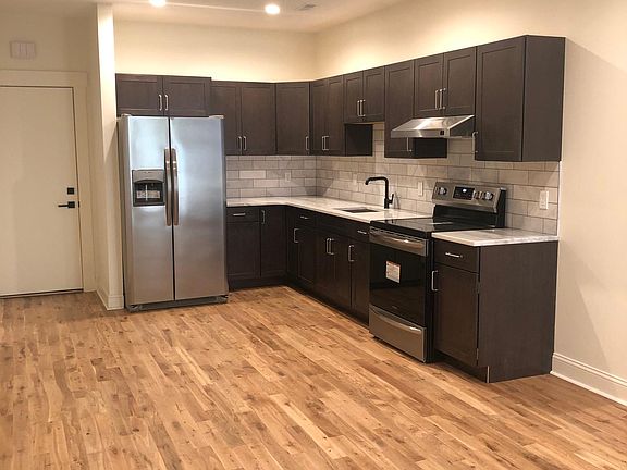 3rd image of 1324 E Passyunk Ave #2A