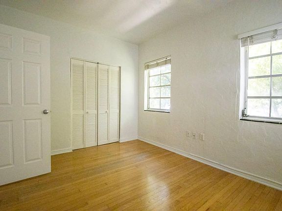 4th image of 817 Meridian Ave APT 3
