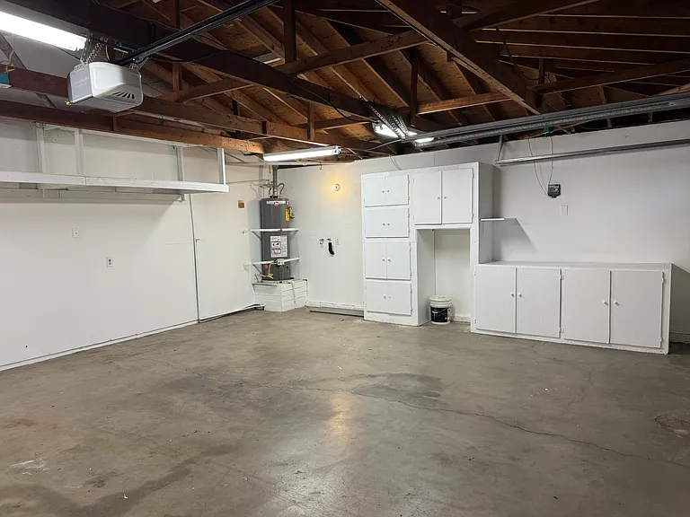 15840 Rainbow Dr — Photo 43