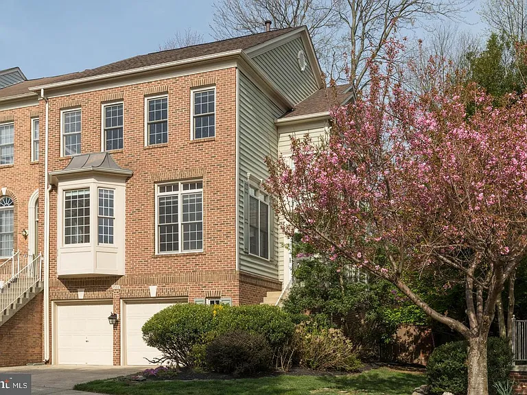 9588 Lagersfield Cir — Photo 3