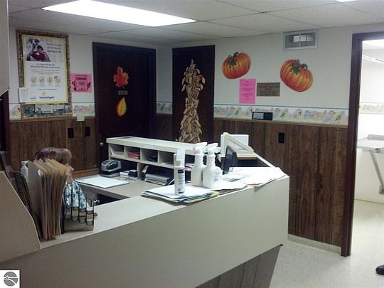 4th image of 811 N Pine Rd