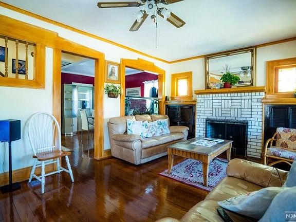 4th image of 511 Joralemon St