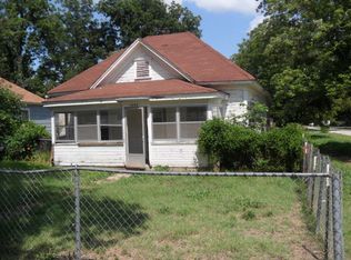 1526 S Central Ave, Chanute, KS 66720