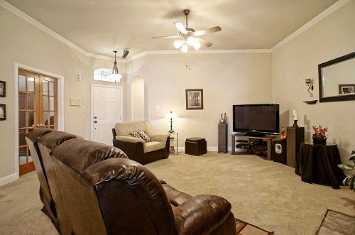 2nd image of 3200 Riverlakes Dr