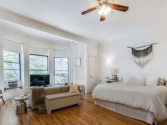 2nd image of 256 W 73rd St APT 5