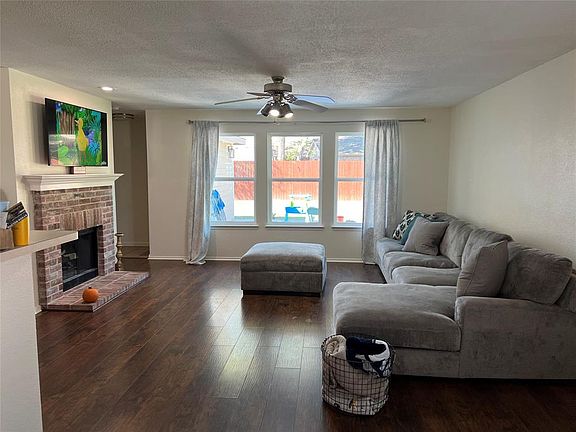 5th image of 3729 Cattlebaron Dr