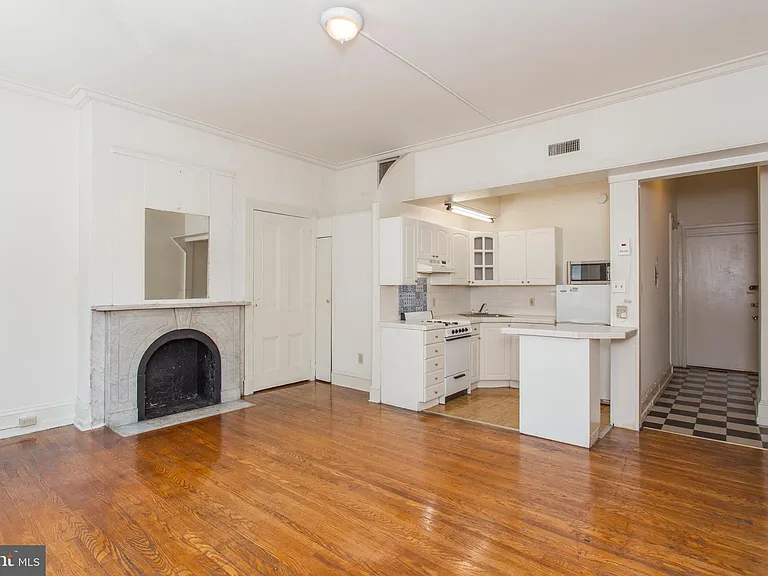 1807 Spruce St #2F — Photo 1