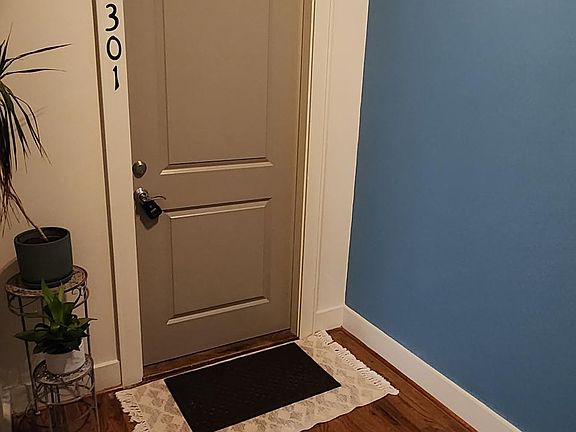 3rd image of 401 E 4th St Suite 301