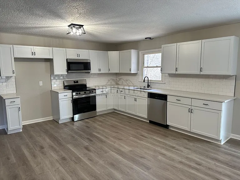 5613 Palmer Ave — Photo 32