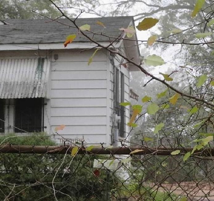 2nd image of 3531 Hilliard St