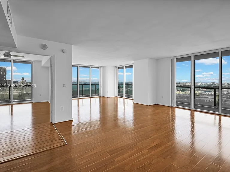 50 Biscayne Blvd #3802 — Photo 10