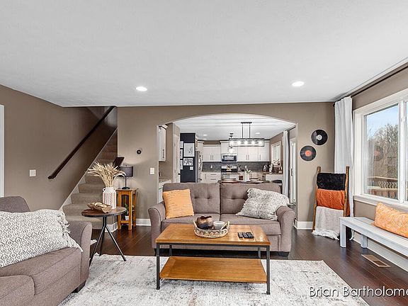 4th image of 7764 Copper Corner Dr SE