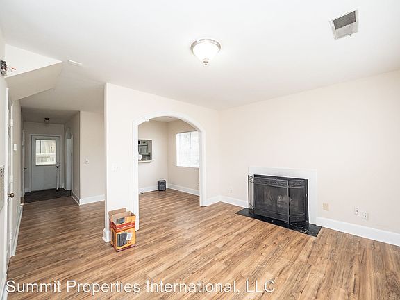 2nd image of 7308 Meadow Glen Dr