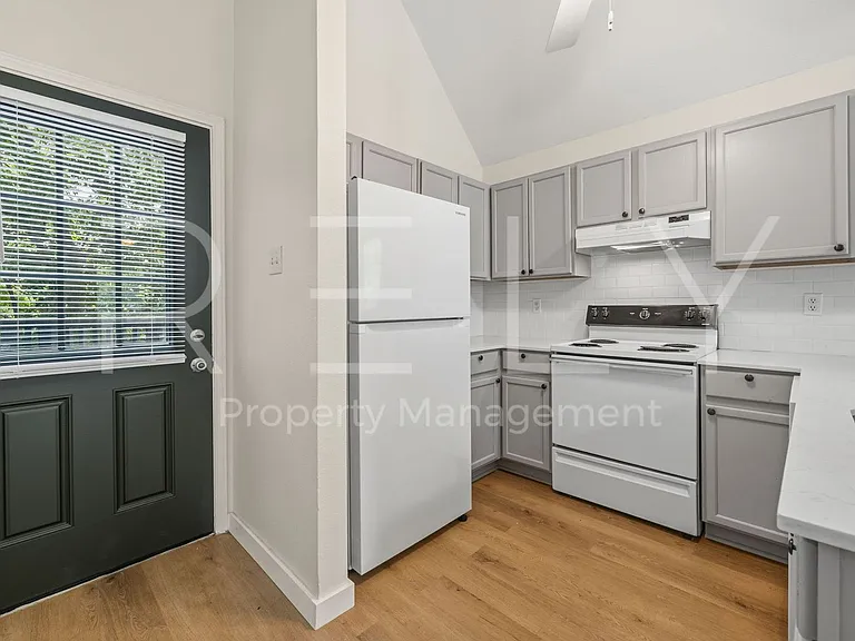 PM2-GT2908 Whisper Oaks Ln — Photo 5