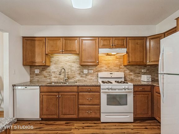 5th image of 845 Weidner Ct S #S12c