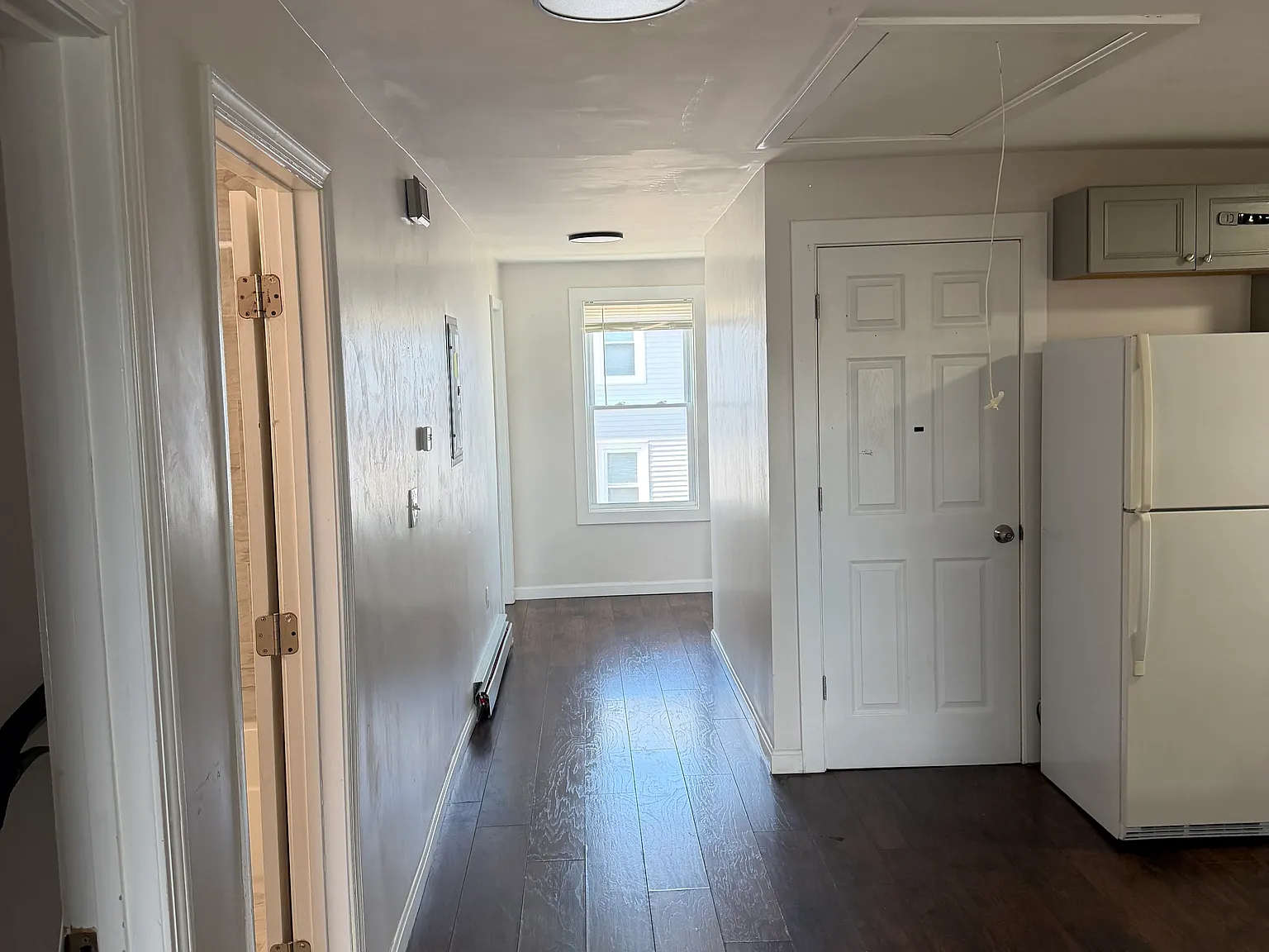 4 bed, $2,600 — Photo 2