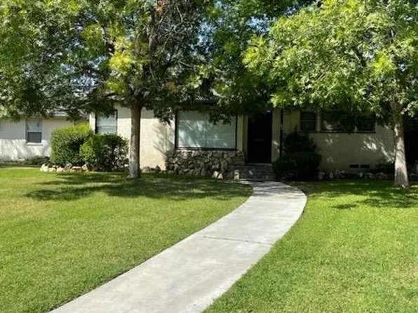 145 Cedar St, Bakersfield, CA 93304