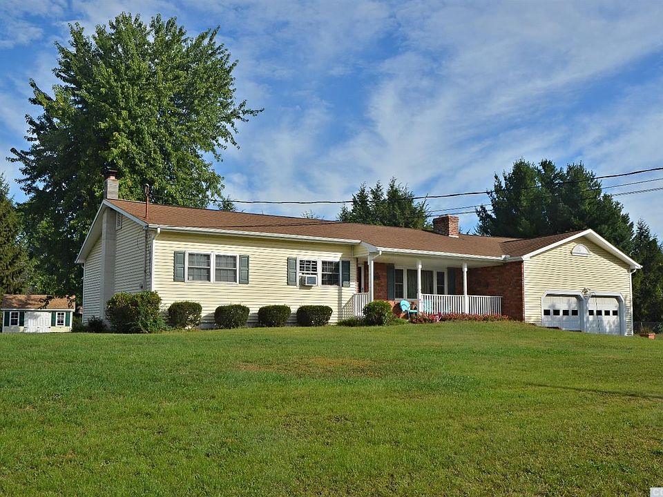 1st image of 122 Orchard Dr