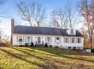 82 Little Meadow Rd, Guilford, CT 06437