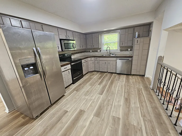 15318 Douglas Cir — Photo 17