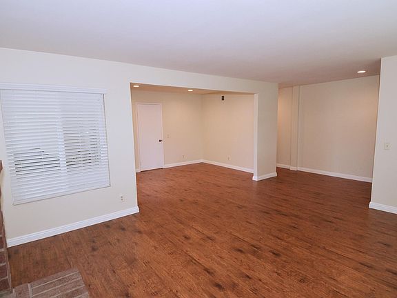 Living dining