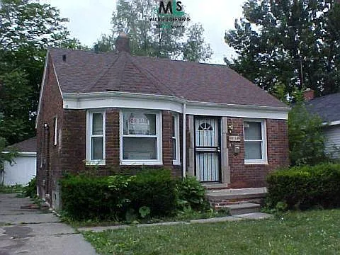 15310 Joan St photo 1