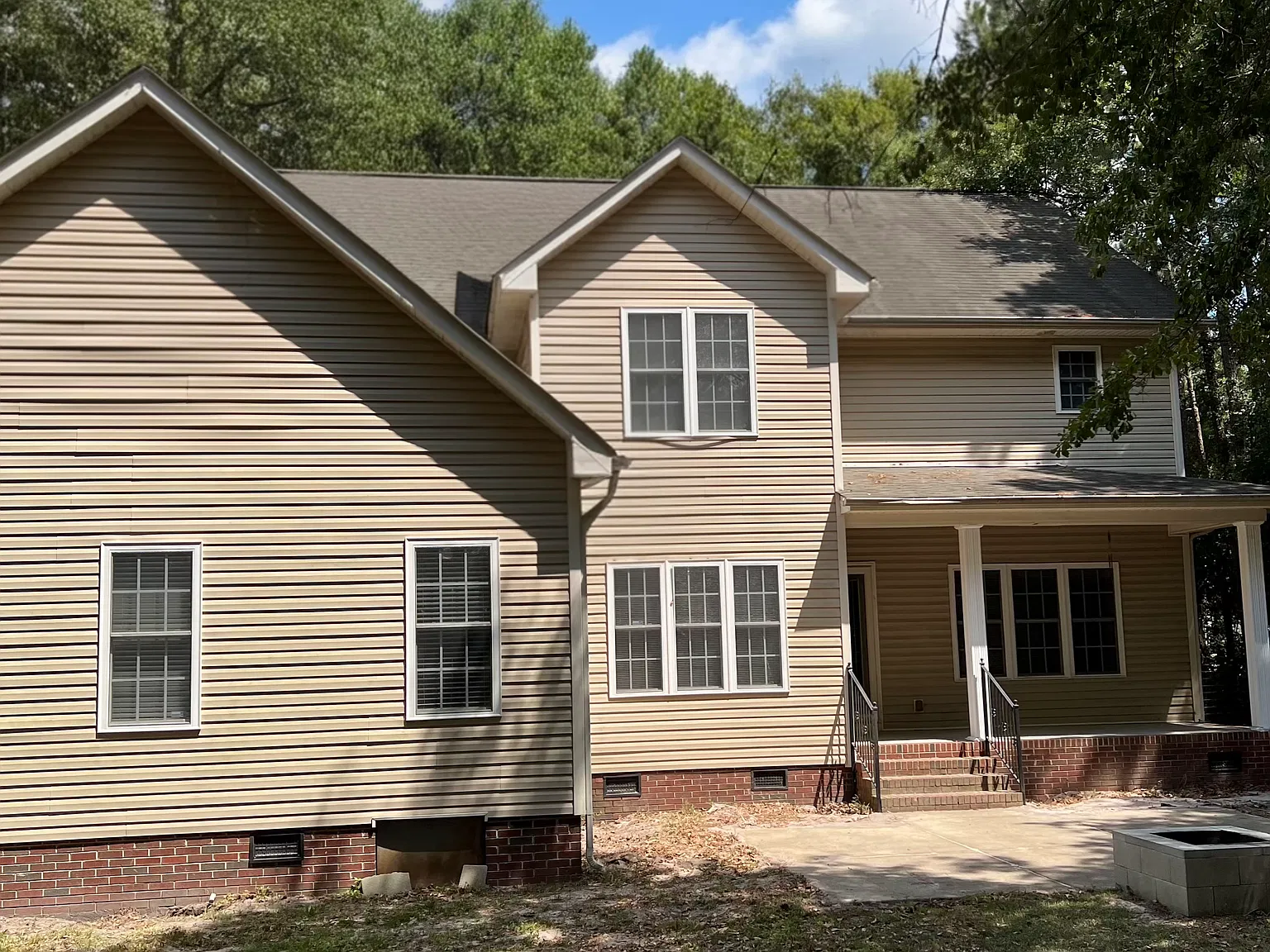 4 bed, 2.5 bath, 2916 sqft, $2,475 — Photo 4