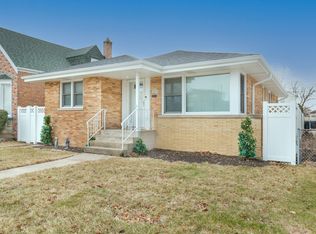 7643 W Rascher Ave, Chicago, IL 60656