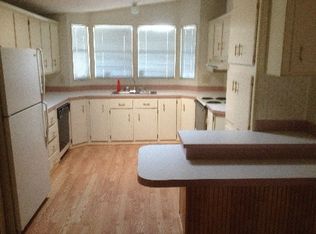 31552 Long Acres Dr, Sorrento, FL 32776