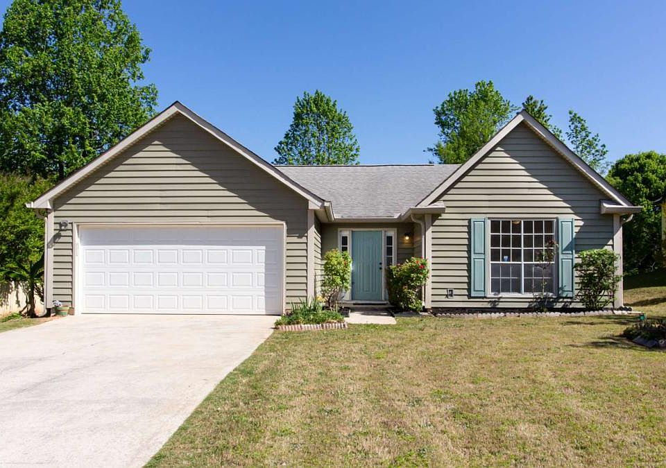 1st image of 338 Fieldgreen Dr