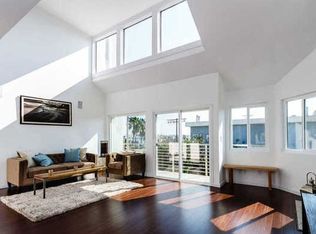 27 Ironsides St APT C, Marina Del Rey, CA 90292