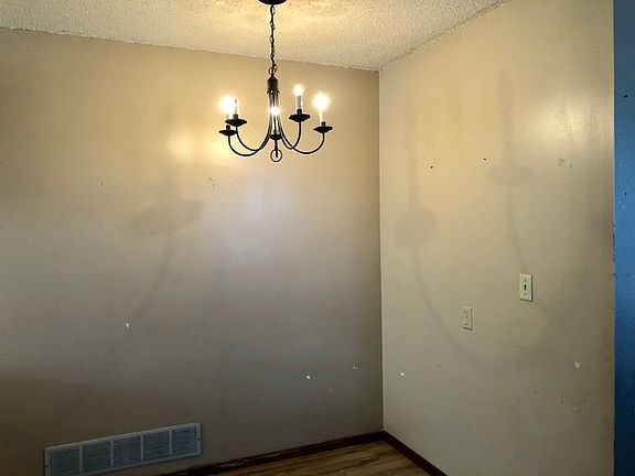 3rd image of 1111 Greenwood Ave