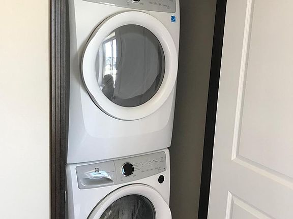 3rd image of 35 Renee Ln #35