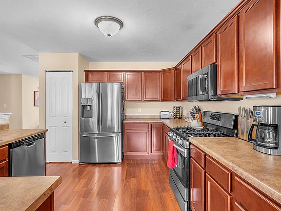 5th image of 13603 W 105th Pl