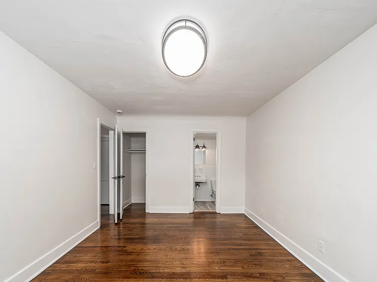9610 Sherwood Pl — Photo 15