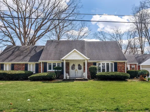 3521 Manchester Rd, Anderson, IN 46012