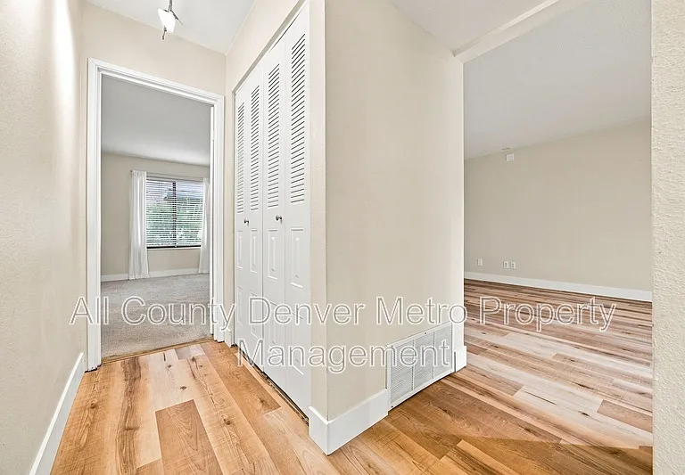 433 Wright St #101 — Photo 11