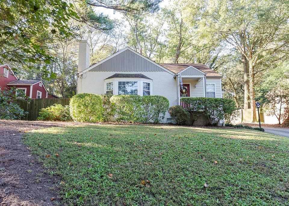 1st image of 1011 Lindbergh Dr NE