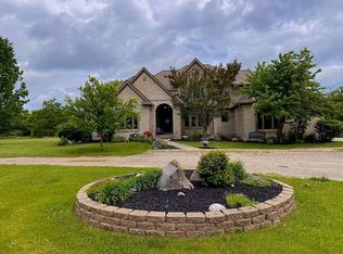 10680 Davisburg Rd, Davisburg, MI 48350