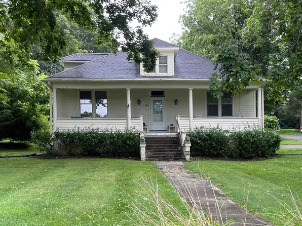 284 Lee St N, Lewisburg, WV 24901