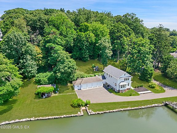 2nd image of 31 Meadow Wood Dr