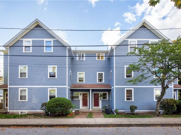 79 Duke St Unit 2, East Greenwich, RI 02818